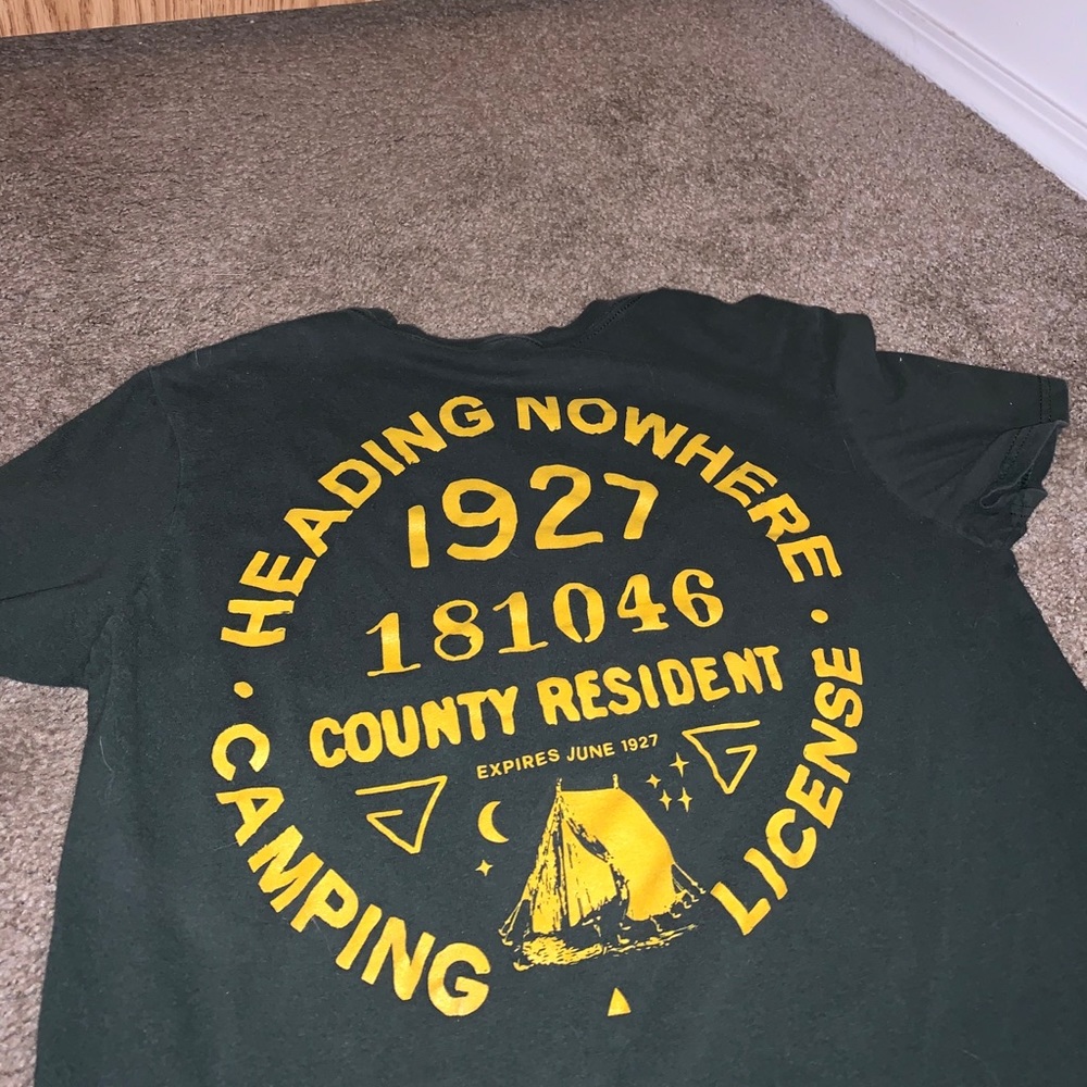 Tee shirt